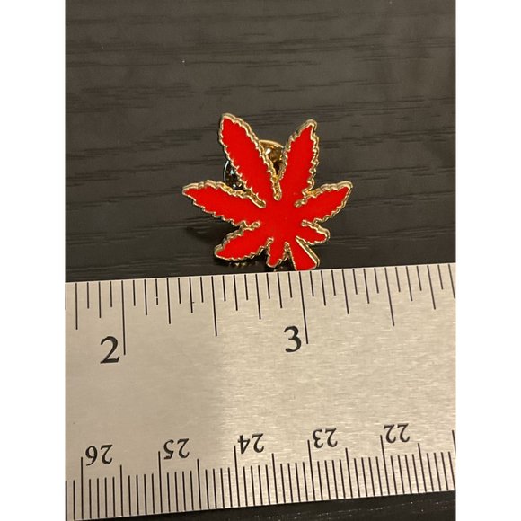 Red Leaf Enamel Pin Badge For the Herbal Lover Mary Jane - Picture 3 of 3